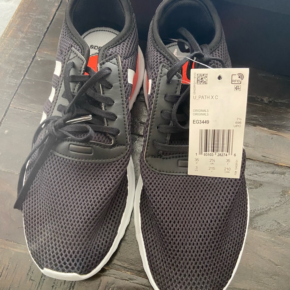 Adidas black kids shoes size 3